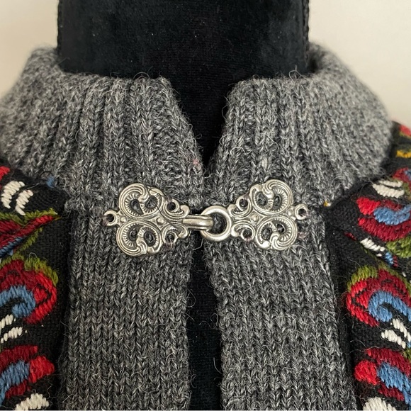 Vintage 100% Pure New Wool Nordic Traditions by Devold FairIsle Cardigan Sweater - Picture 10 of 11